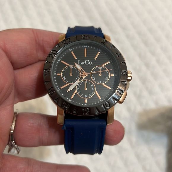 L & Co. Timepieces - Men's Watch, Wallet and Pen Set - Picture 3 of 7